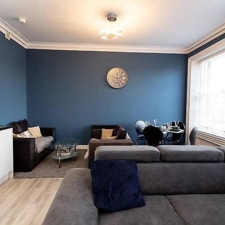 Lavish 2Bed Apartment In The Heart Of バーケンヘッド エクステリア 写真