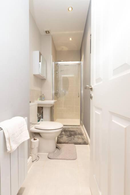 Lavish 2Bed Apartment In The Heart Of バーケンヘッド エクステリア 写真